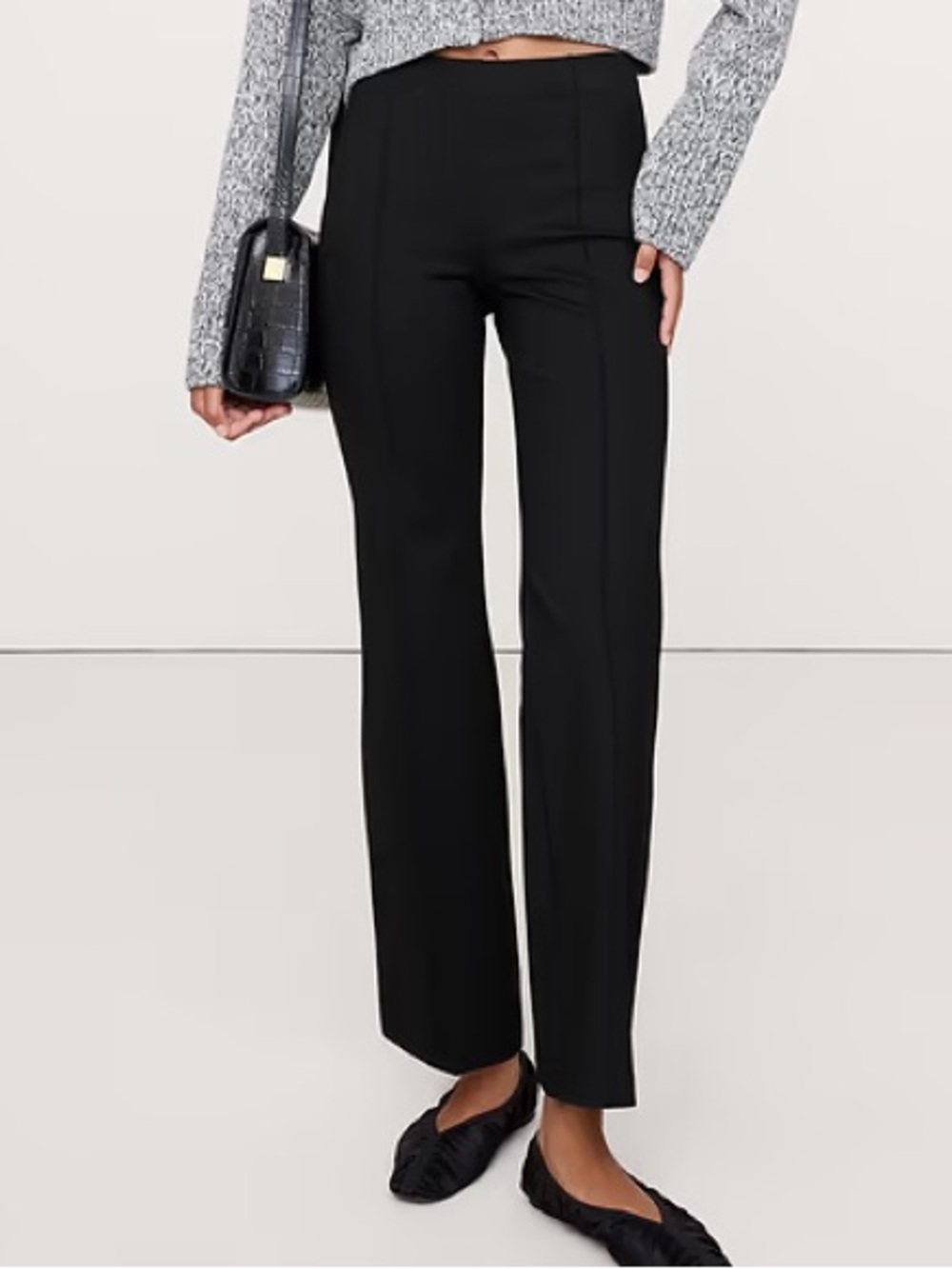 BNWT Banana Republic pull on ponte cropped pant - small